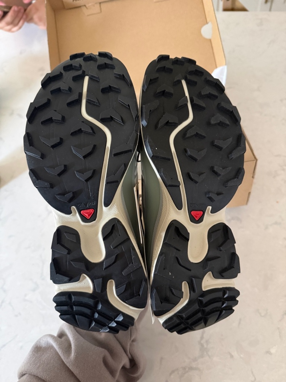 Salomon White/Green Milieu Goretex - Picture 5 of 6